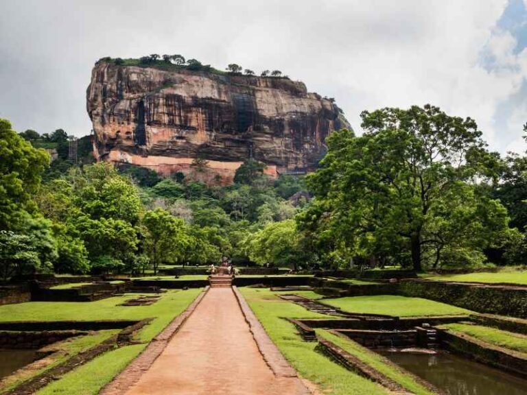Sigiriya - Sri Lanka - unesco- crestaholidays.com