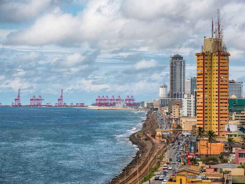 colombo city-tour-colombo beach