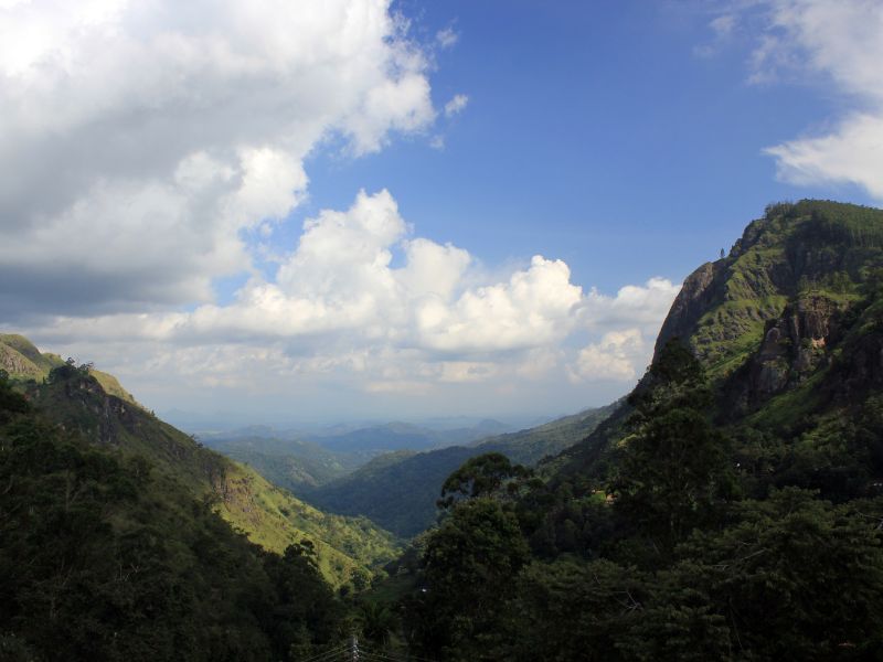 ella-sri lanka-hike-mountian view