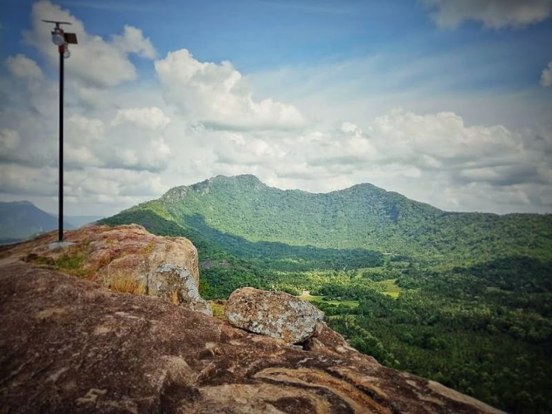 pahangala-hike-mathale-sri lanka